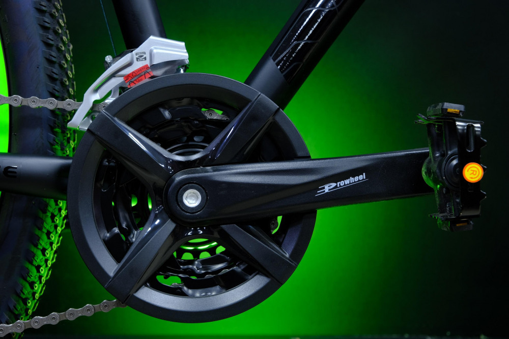 Lorak 7.0 Матовый Чёрный/Зелёный рама 21 (на рост 183-190)